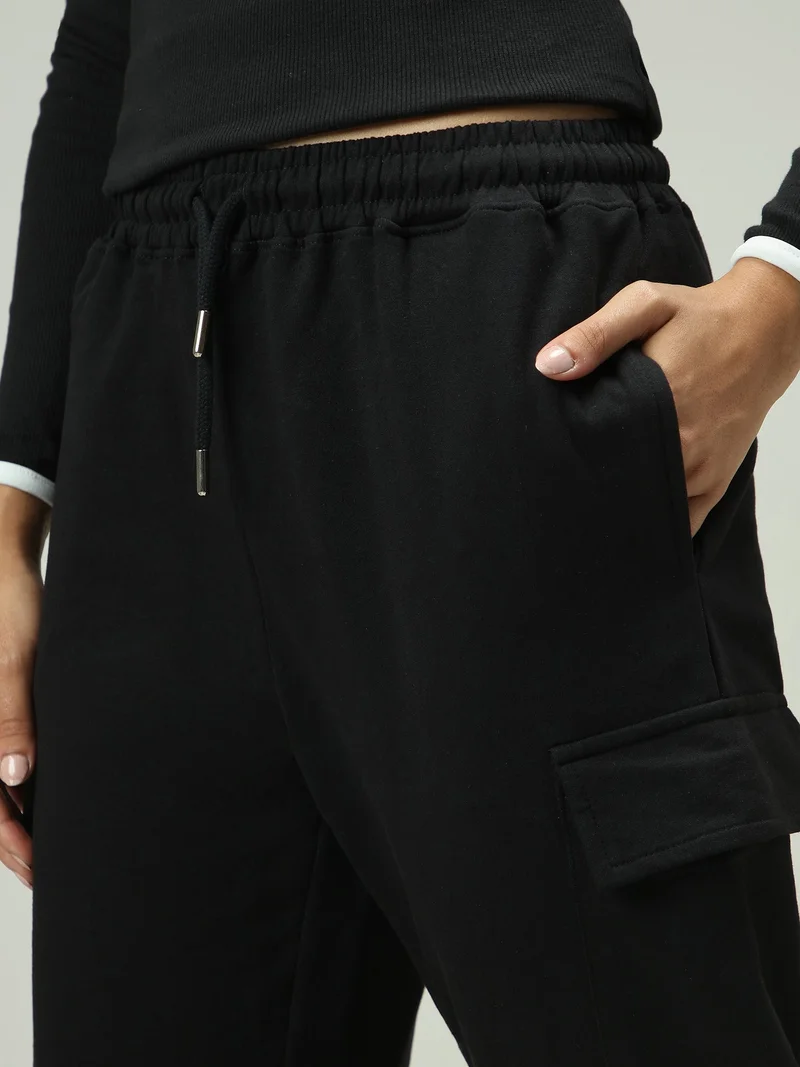 Outzidr Black Black Cargo Pocket Wide Leg Sweatpants for Women | Best Price UAE